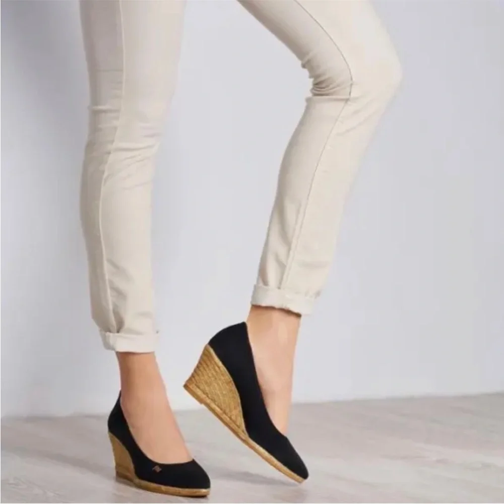 “VISCATA” Roses Canvas Espadrille Wedges
